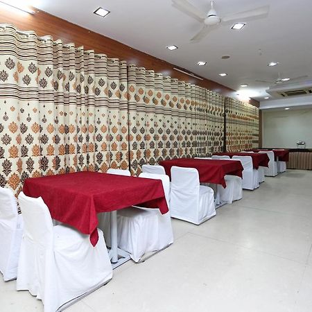 Oyo Hotel Satya Villas Bhopal Ngoại thất bức ảnh