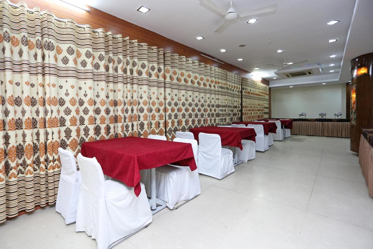 Oyo Hotel Satya Villas Bhopal Ngoại thất bức ảnh